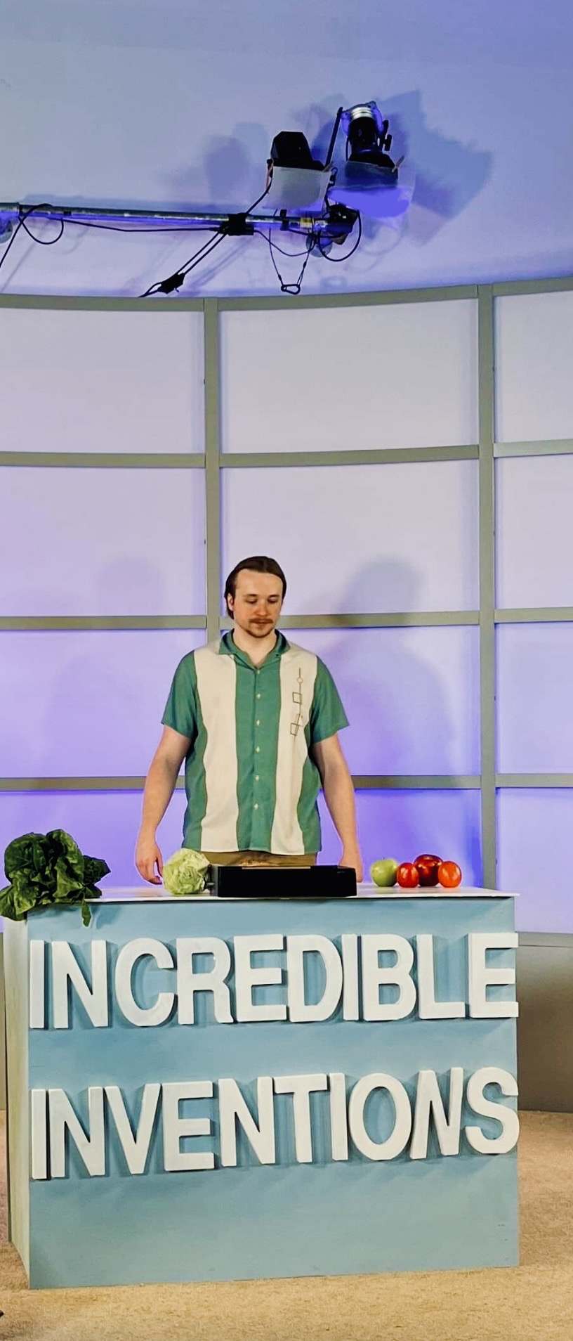 Still from GenuKnife